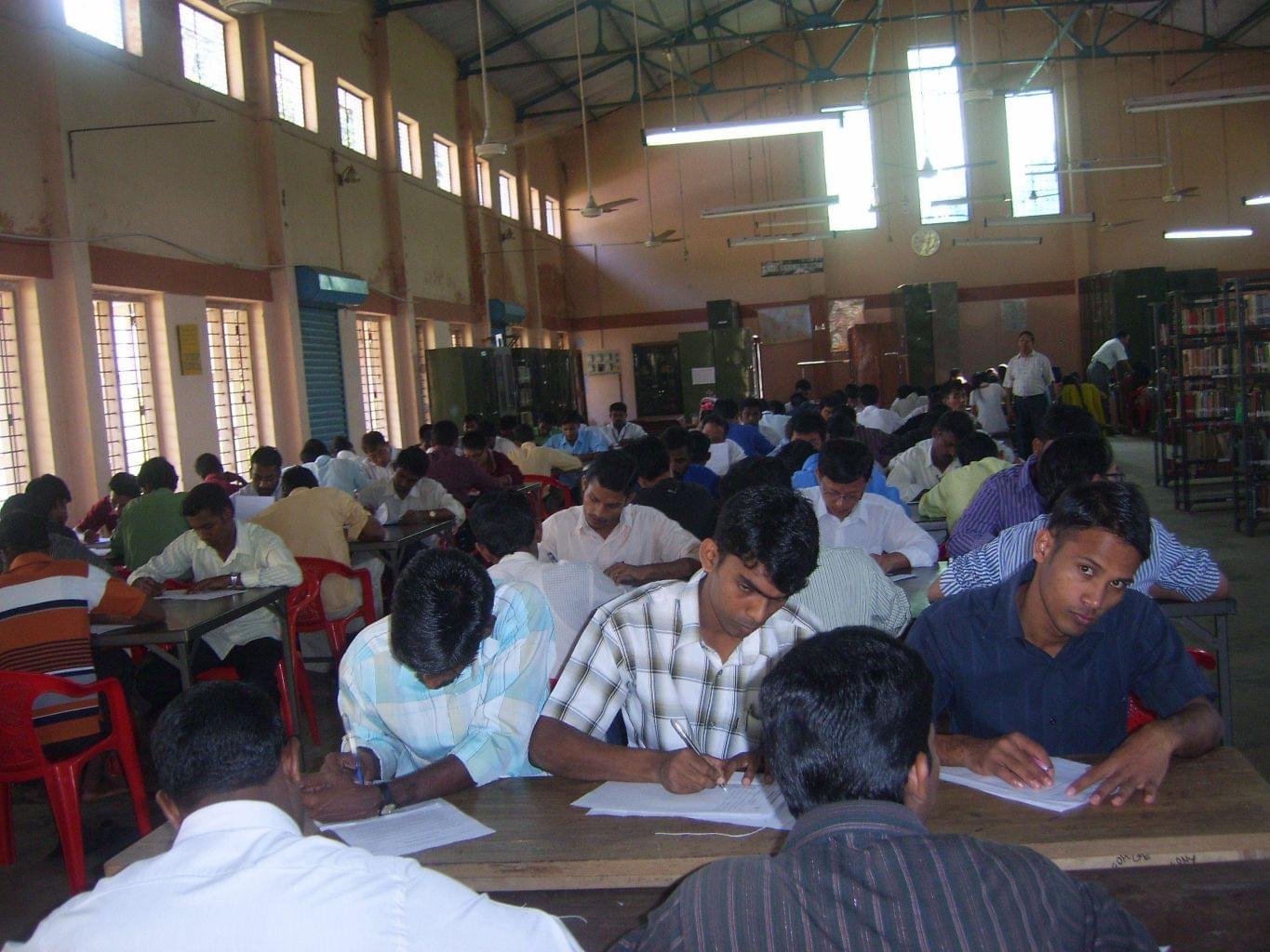 New India Bible Seminary Changanacherry Infrastructure photo 1