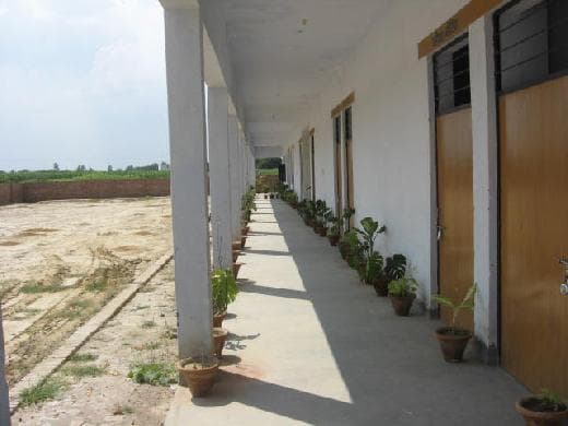 Ramwati Raj Bahadur Degree College Auraiya Buildings photo 1