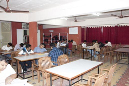 PES's Modern Law College Pune Infrastructure photo 4