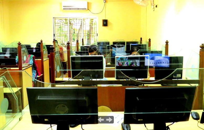 Raja Narendra Lal Khan Women's College Medinipur Infrastructure photo 2