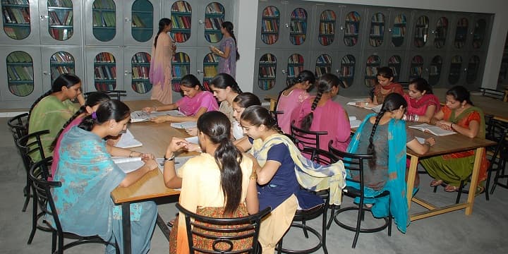 Sant Hira Dass Kanya Maha Vidyalaya Kapurthala Infrastructure photo 2