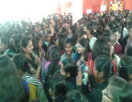 Navyug Kanya Mahavidyalaya Lucknow Academic Building photo 3