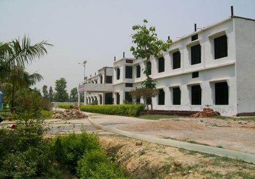 Sardar Singh Shivraj Singh Mahavidyalaya Sitapur Buildings photo 2