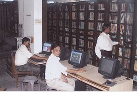 Prin MC Shah Commerce College Ahmedabad Infrastructure photo 1