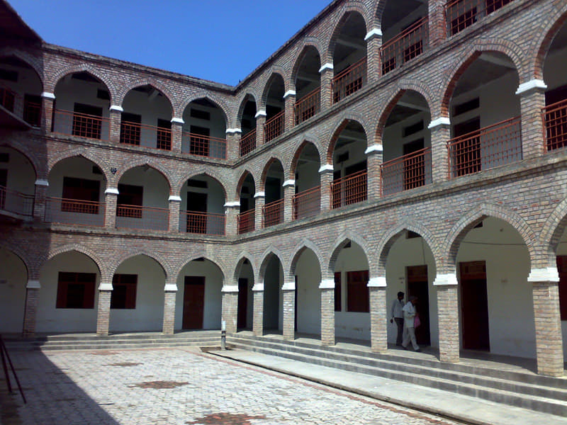 Smt. Ramdulari College Mathura Buildings photo 1