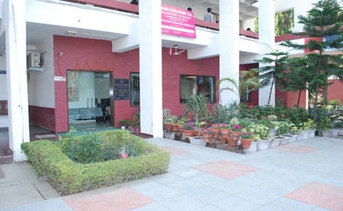 Rajdhani College Campus photo 3