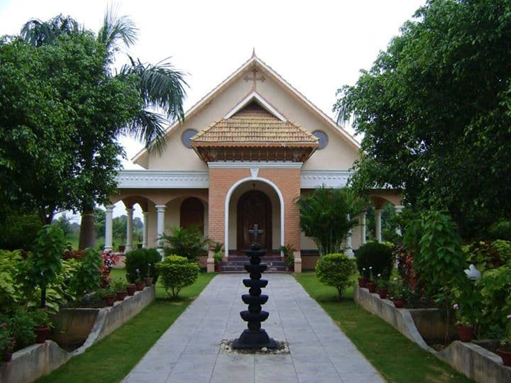 St Thomas Orthodox Theological Seminary Nagpur Academic Building photo 2