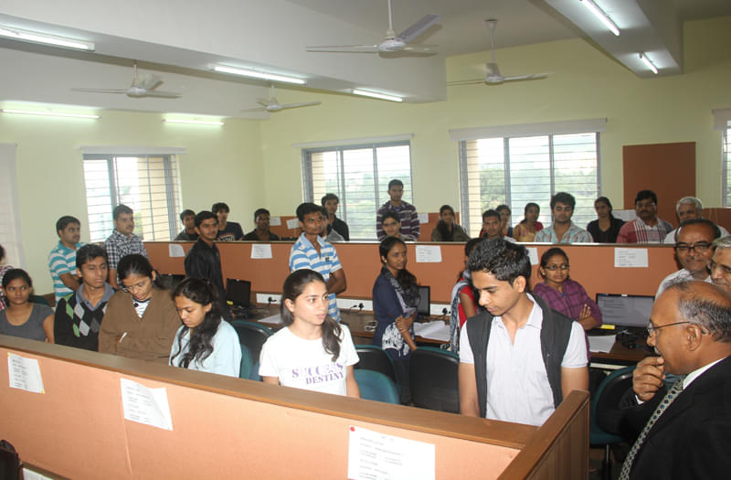 MES's Garware College of Commerce Pune Extra Curriculars photo 3
