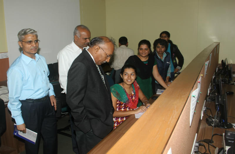 MES's Garware College of Commerce Pune Extra Curriculars photo 4