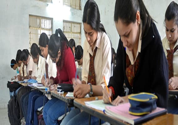Nikalas Mahila Mahavidyalaya Nagpur Labs photo 1