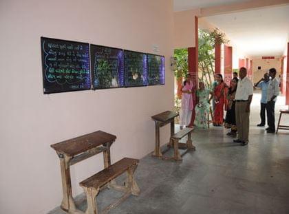 UTS Mahila Arts College Nadiad Extra Curriculars photo 3