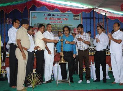 UTS Mahila Arts College Nadiad Extra Curriculars photo 4