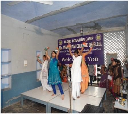 Chaudhary Maniram College of Education Hanumangarh Blood Donation Camp photo 3