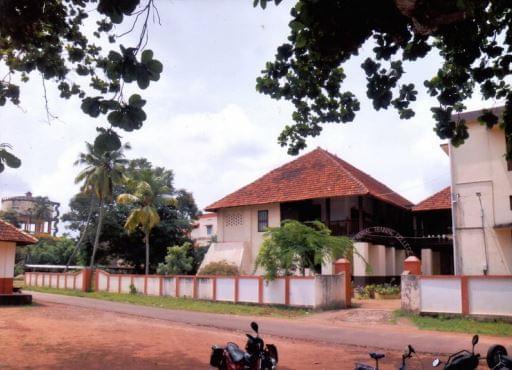 Peet Memorial Training College Mavelikara Buildings photo 3