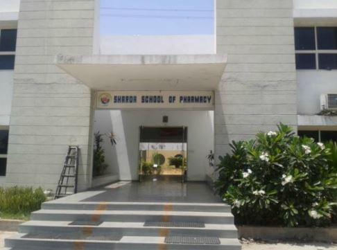Sharda School of Pharmacy Gandhinagar Infrastructure photo 1