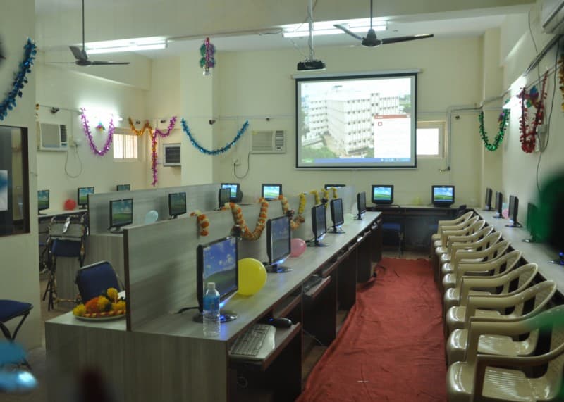 Smt Kamaladevi Gauridutt Mittal College of Arts and Commerce Mumbai Infrastructure photo 4