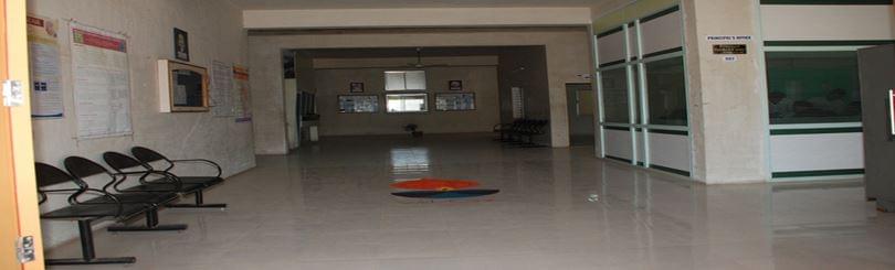 Shree HN Shukla Institute of Pharmaceutical Education and Research Rajkot Infrastructure photo 1