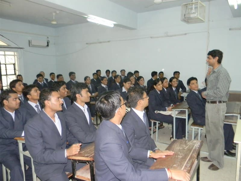 KCE Societys Institute of Management and Research Jalgaon Infrastructure photo 9