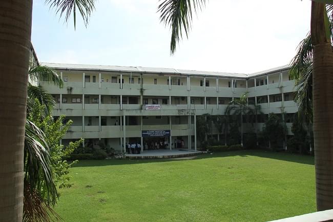 S. K. Patel Institute of Management & Computer Studies Gandhinagar Campus photo 4