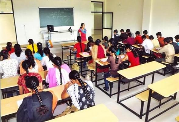 Shivam Pharmaceutical Studies and Research Centre Anand Campus photo 2