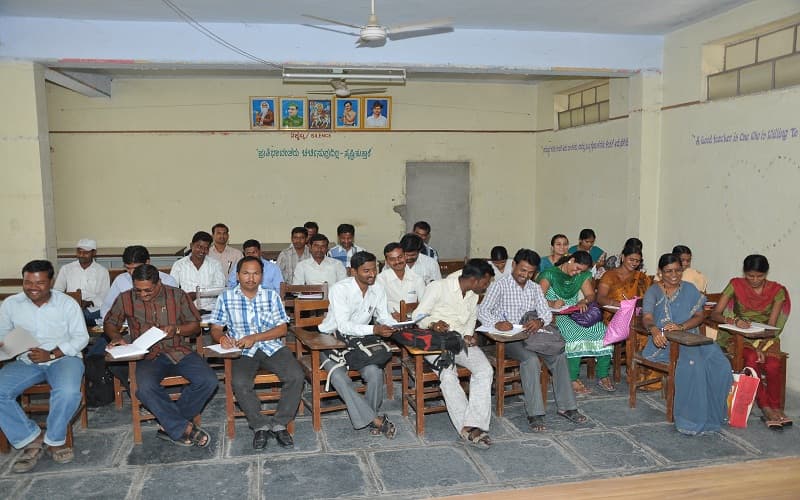 SRK College of Education Raichur Labs and Library photo 5