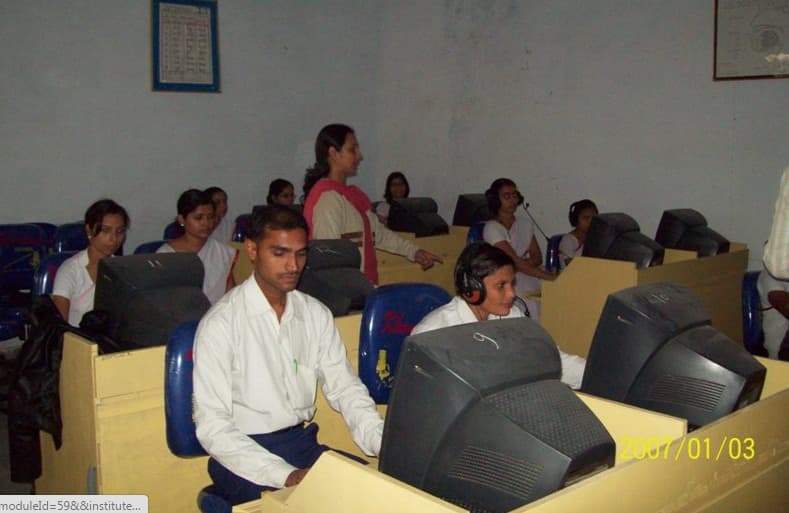 Sachdeva Institute of Education Mathura Labs photo 2
