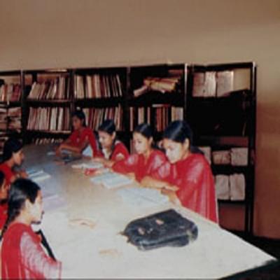 Smt Genda devi Mahavidyalaya Etah Labs and library photo 2