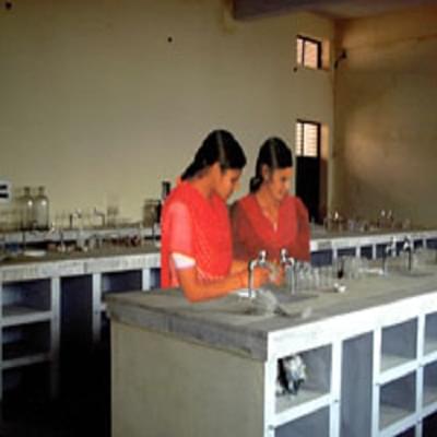 Smt Genda devi Mahavidyalaya Etah Labs and library photo 3