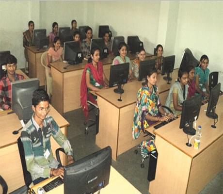 Smt. J.J. Kundalia Graduate Teachers College Rajkot Labs photo 2