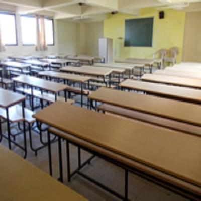 Smt. R.D. Gardi College of Education Rajkot Classroom photo 1