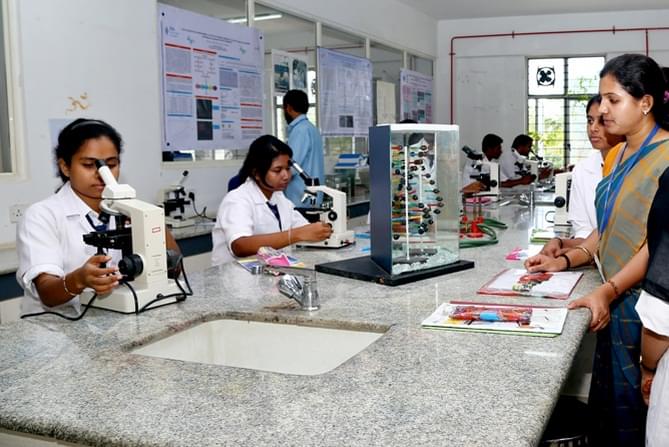 Reva Institute of Science and Management Bangalore Labs photo 2