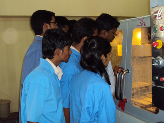 Central Institute of Plastics Engineering and Technology MCTI Campus Bhubaneswar Facility photo 4