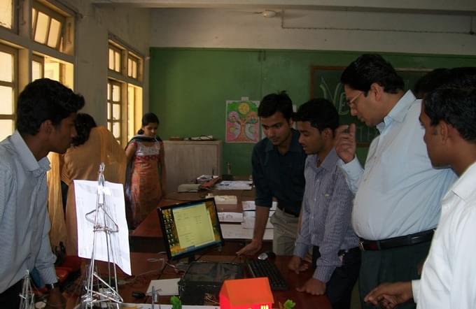St Xaviers Technical Institute Mumbai Extra Curriculars photo 3