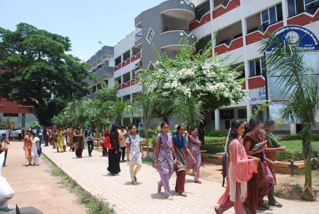 Sree Siddaganga College of Arts, Science and Commerce for Women Tumkur Buildings photo 1