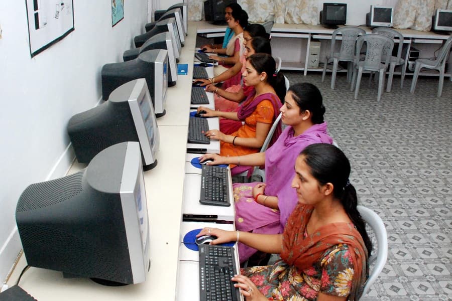 Sant Darbara Singh College of Education for Women Moga Campus photo 1