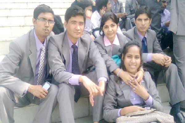 AKS Institute of Management Excellence Noida Campus photo 1