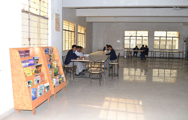 Vidya Bhavan College of Pharmacy Kanpur laboratory and Library photo 14