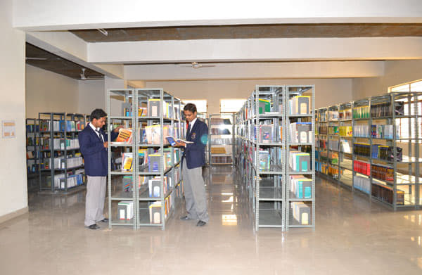 Vidya Bhavan College of Pharmacy Kanpur laboratory and Library photo 17