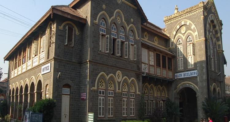 Fergusson College Pune Academic Building photo 6