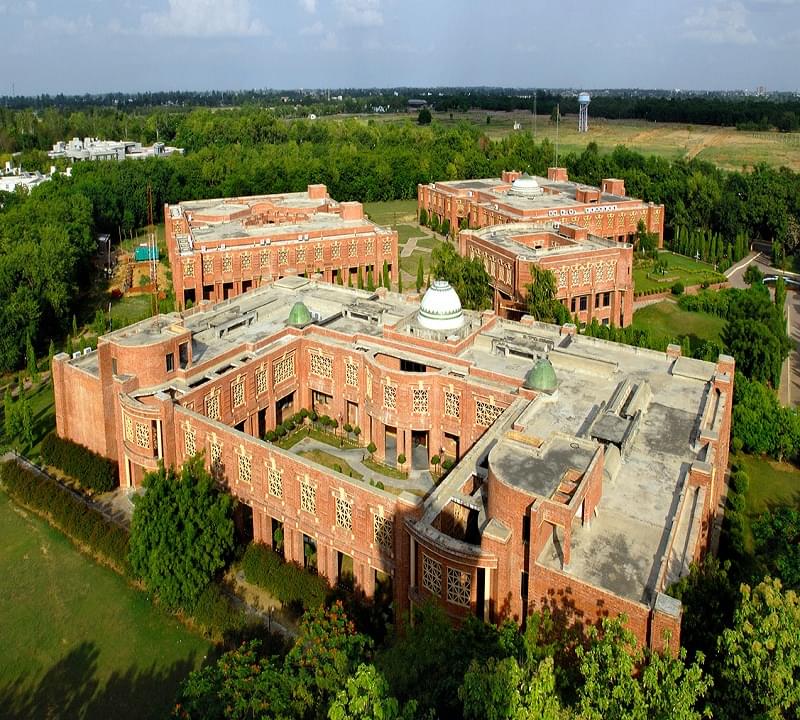 IIM Lucknow Academic Building photo 5
