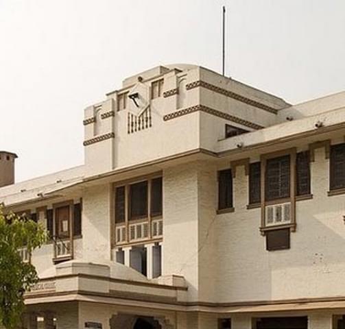 Lady Hardinge Medical College Academic Building photo 4