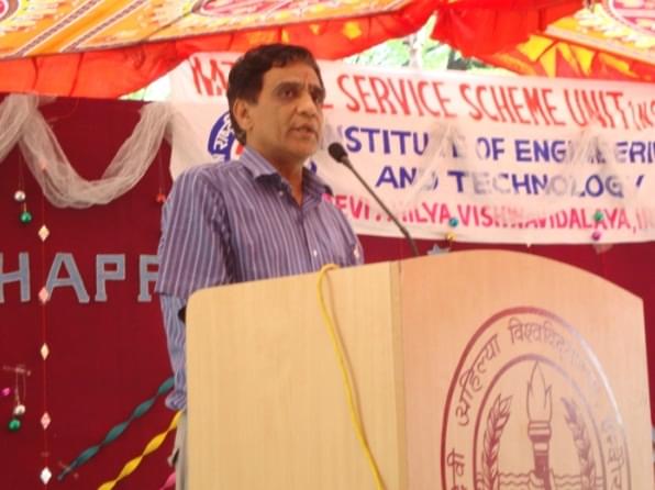 IET DAVV Events photo 2