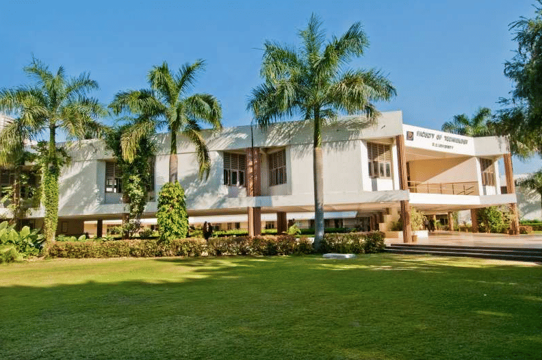 Faculty of Technology, Dharmsinh Desai University Nadiad Academic Building photo 5