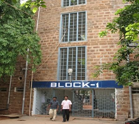 Andhra University, College of Engineering Visakhapatnam Academic Building photo 3