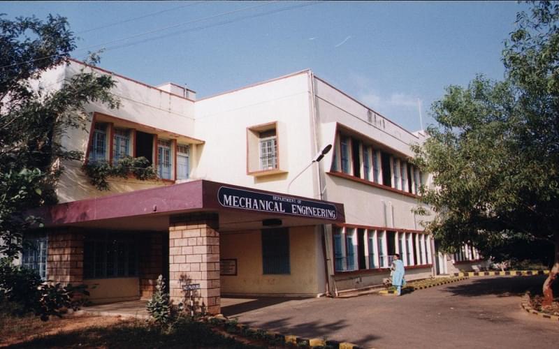 Andhra University, College of Engineering Visakhapatnam Academic Building photo 5