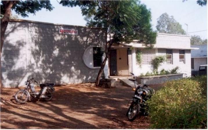 Dr. Hari singh Gour University Sagar Academic Building photo 6