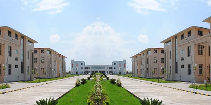 Arni University Kangra Academic Building photo 3