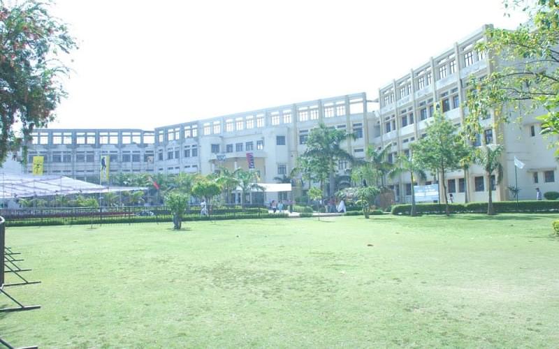 Baddi University of Emerging Sciences and Technologies Academic Building photo 6