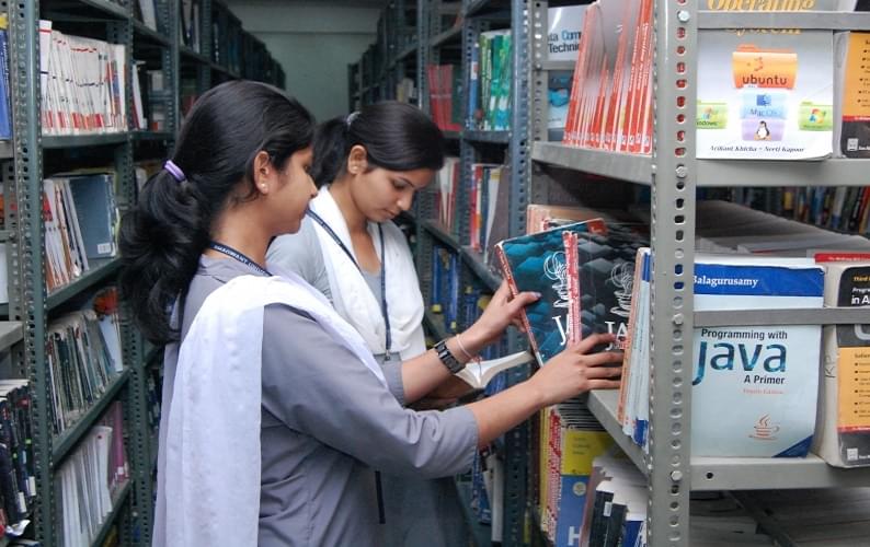 Bhagwant University Ajmer Laboratory and library photo 9