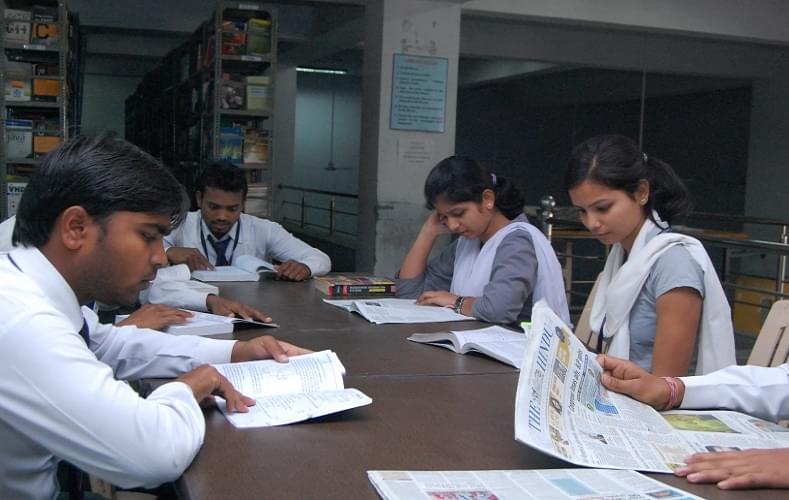 Bhagwant University Ajmer Laboratory and library photo 10